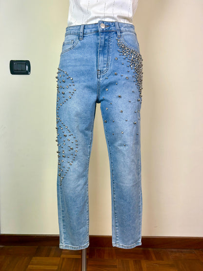 Jeans Silvia con borchie